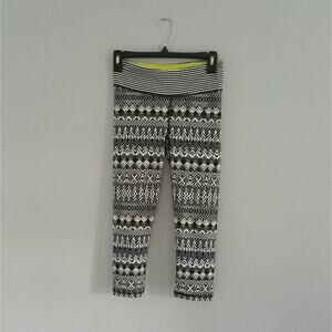 Aeropostale Capri Workout Pants Size S